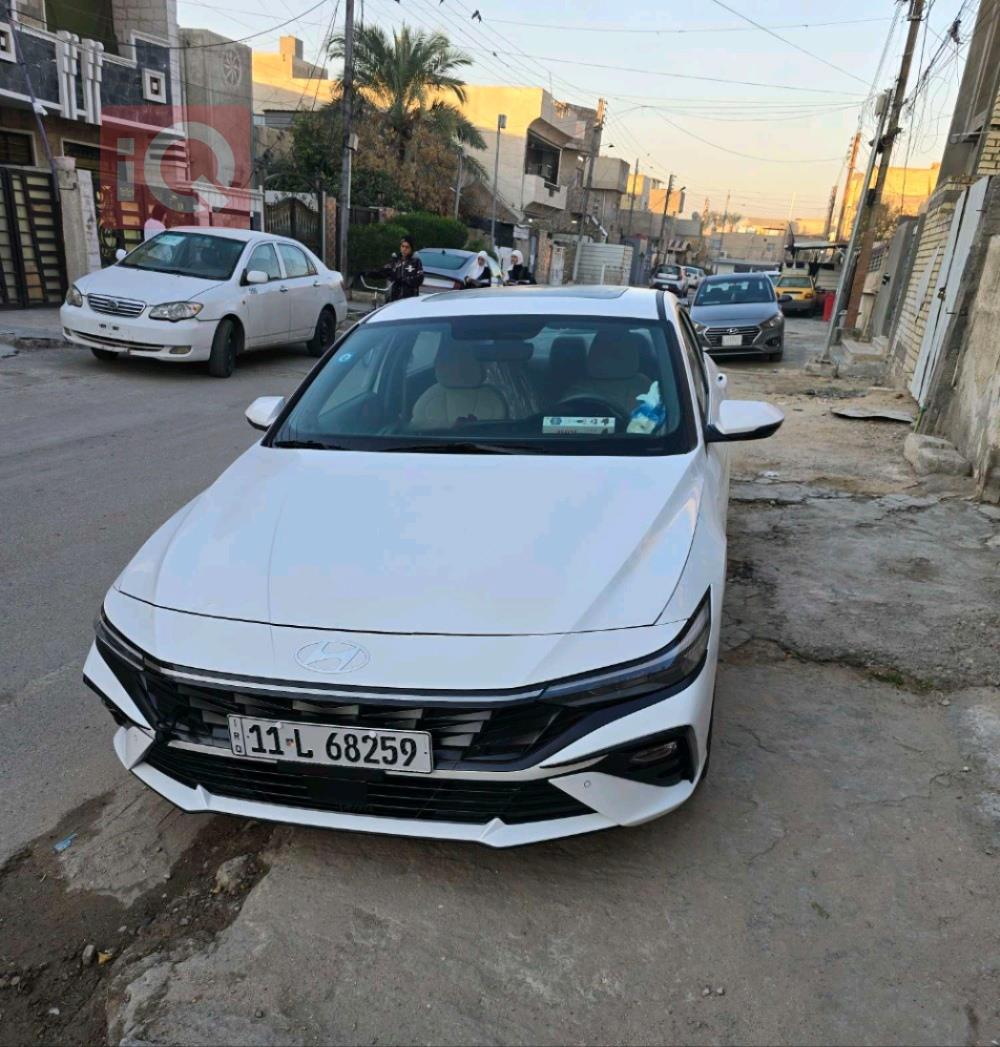 هیوندای ئەلەنترا